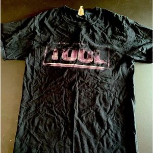 Tool band logo graphic tee sz S